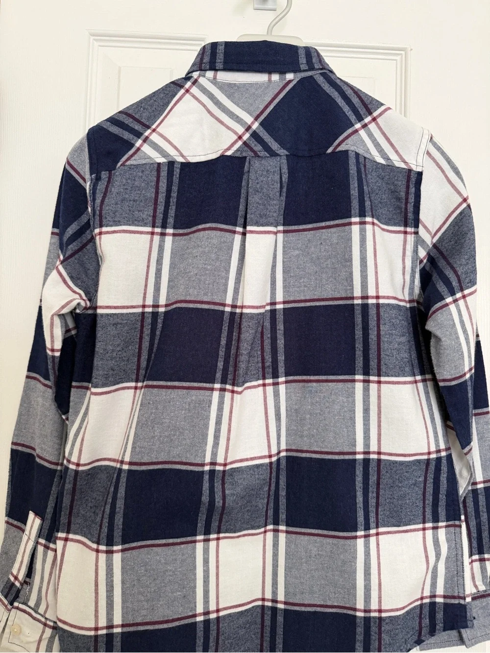 Weatherproof child’s Navy and White Plaid Button-Up Shirt. Size small